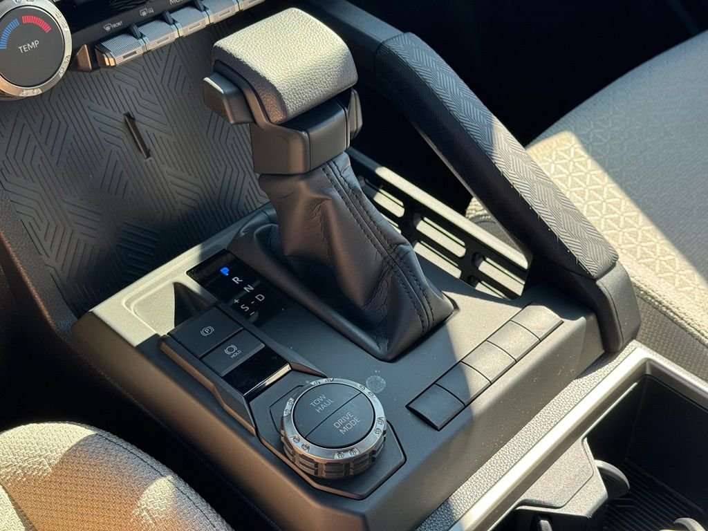 Used 2026  Toyota SR5 image 31