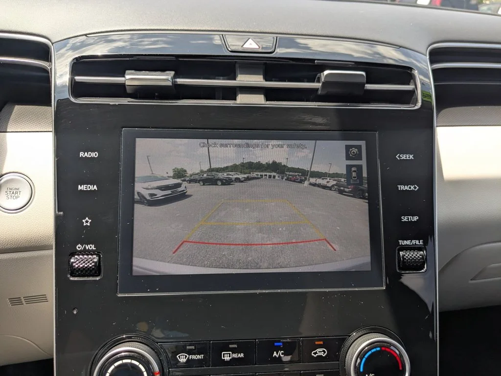 Used 2022 Shimmering Silver Hyundai SEL image 16
