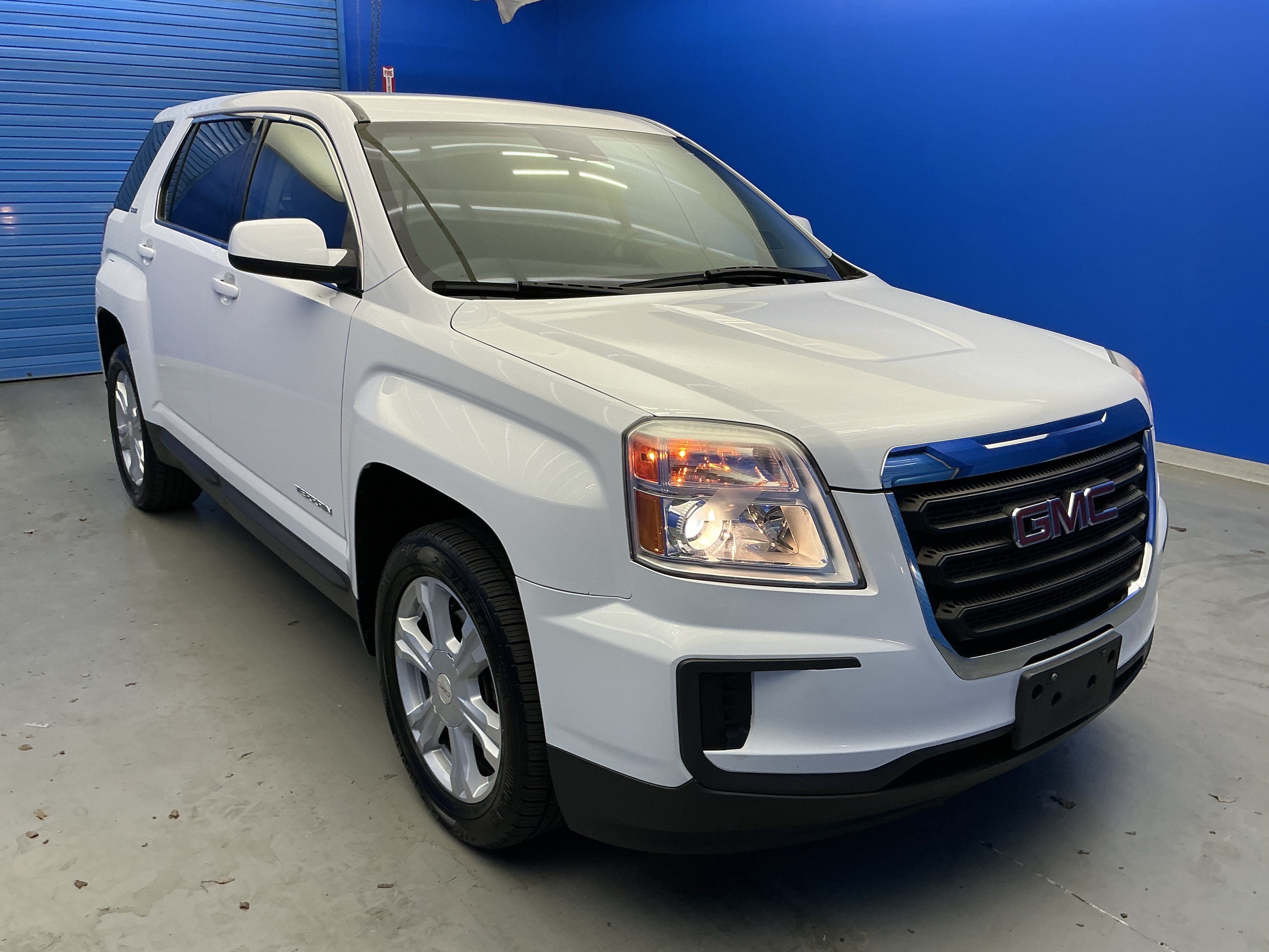 Used 2017 GMC Terrain SLE-1 with VIN 2GKALMEK5H6139044 for sale in Jeffersontown, KY