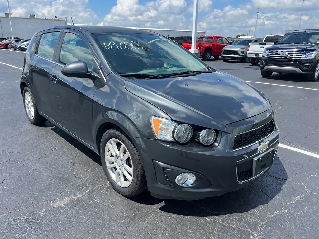 Used 2016 Nightfall Gray Metallic Chevrolet LT image 3