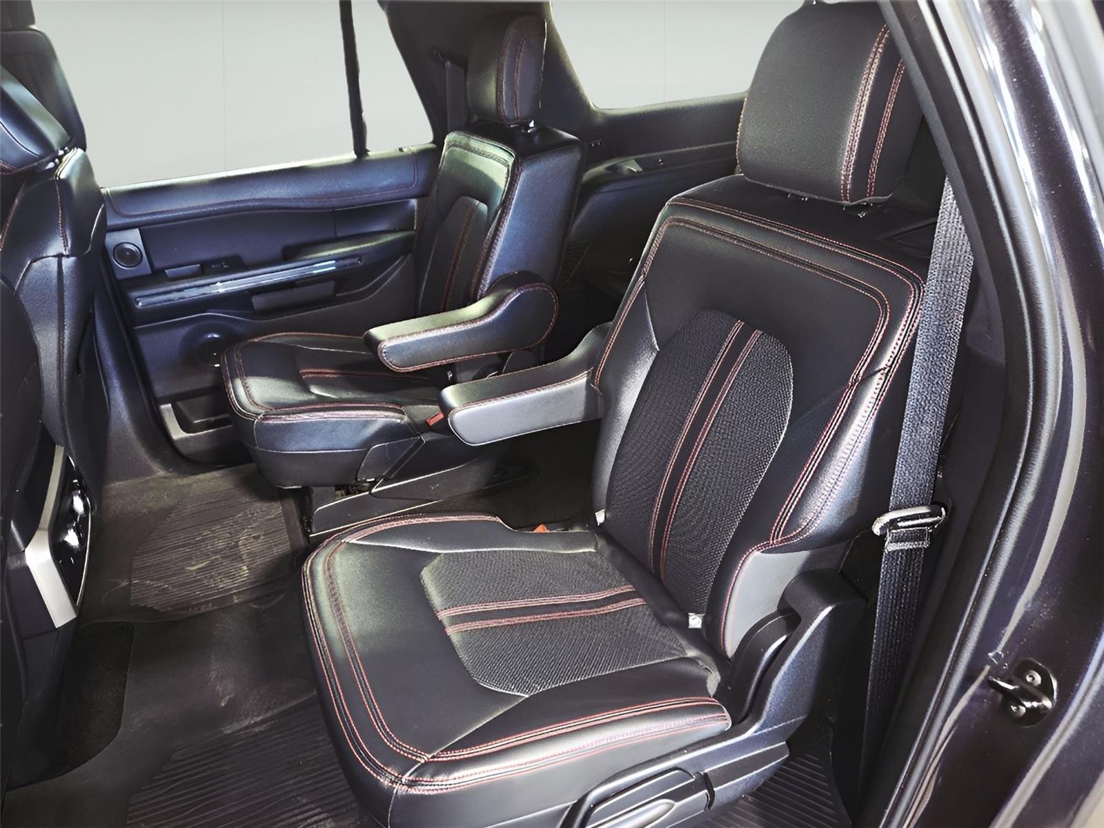 Used 2022 Dark Ford Limited image 53