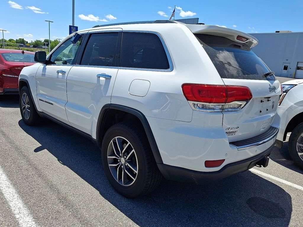 Used 2018 White Jeep Limited image 4