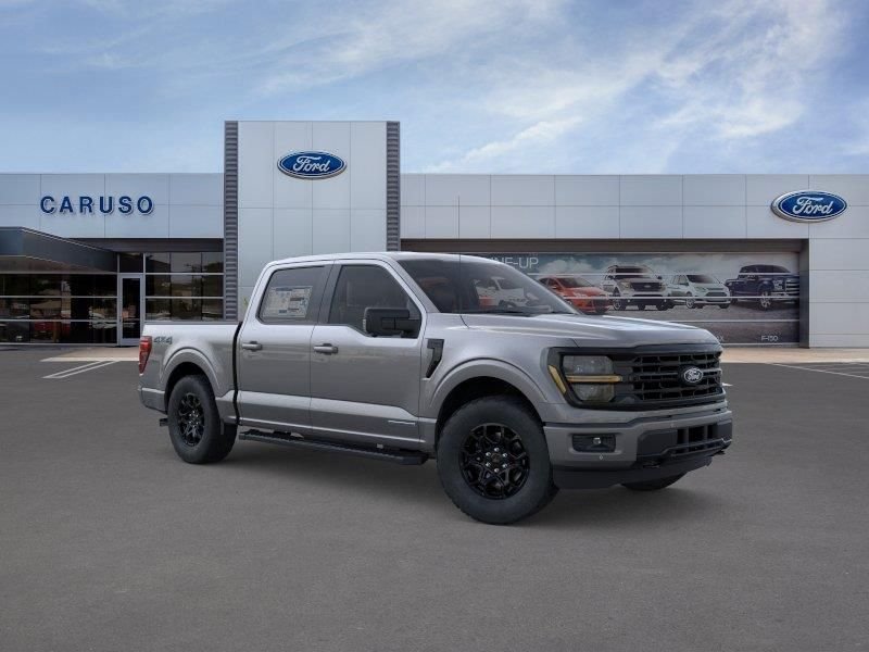 New 2026 Carbonized Gray Metallic Ford XLT image 7