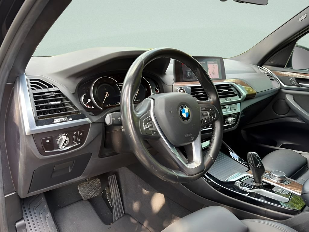 Used 2019 Black BMW sDrive30i image 9