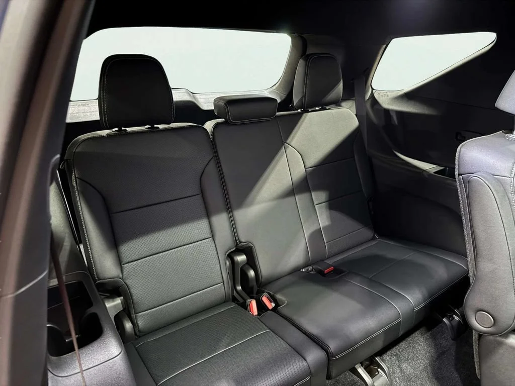 2025 Chevrolet Traverse LT - Photo 25