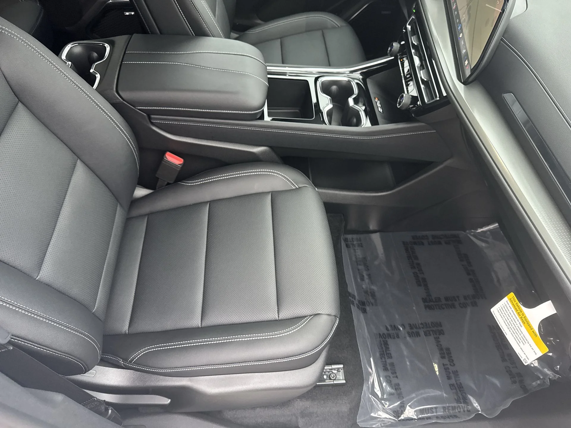 New 2026 Summit White Chevrolet LT image 64