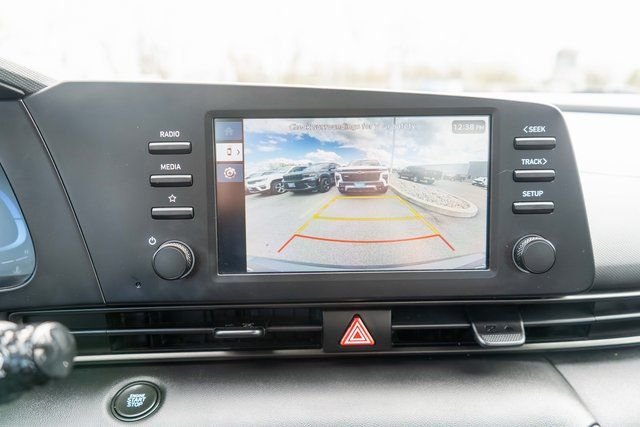 Used 2025 Gray Hyundai SEL Sport image 24