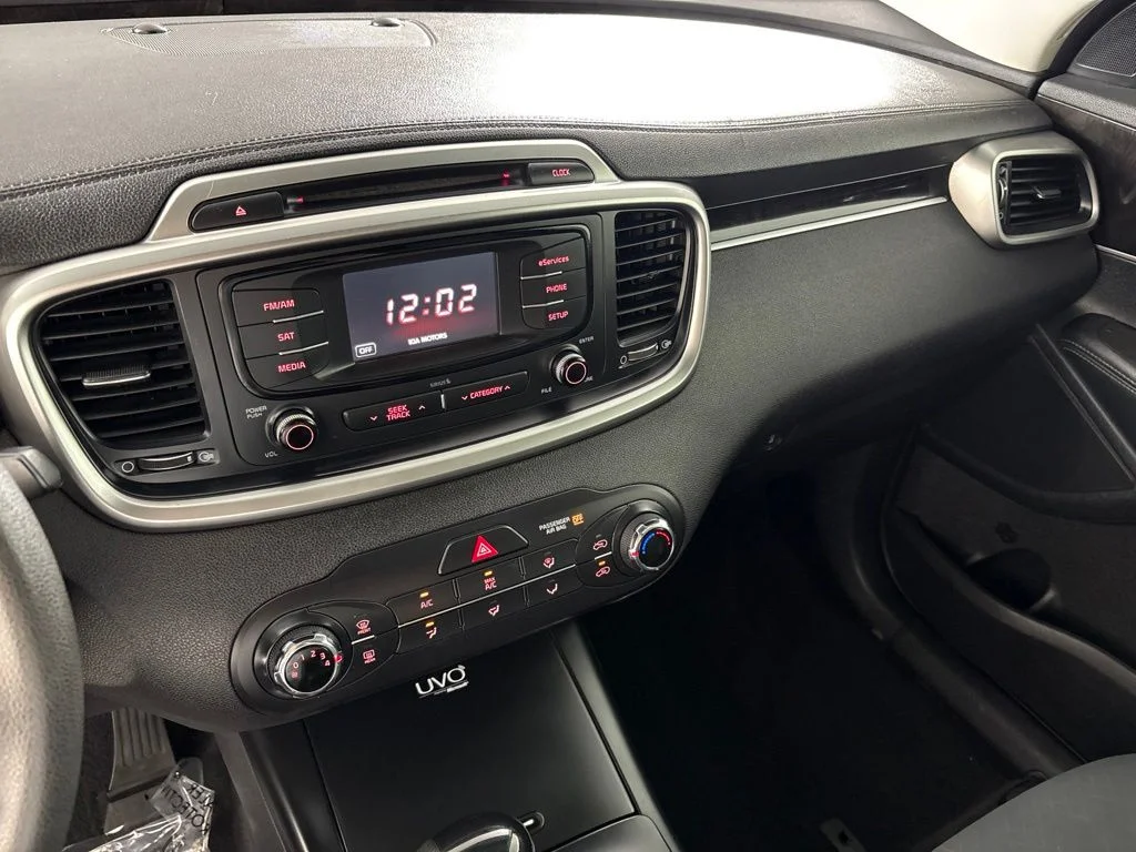 Used 2016 Black Kia LX image 26