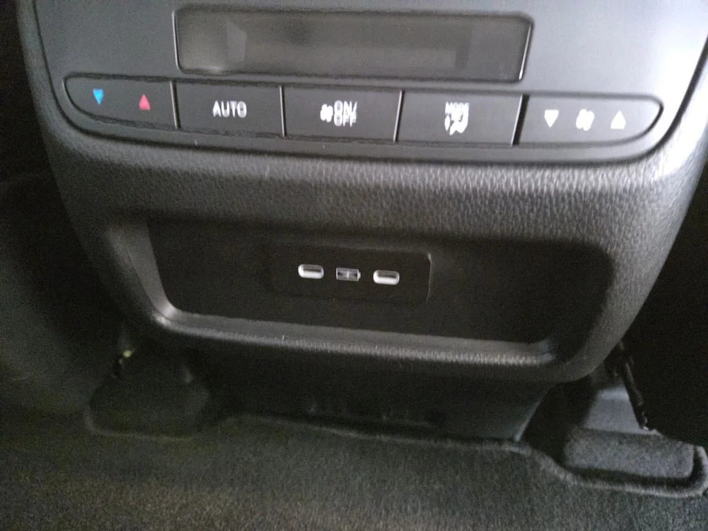2025 Honda Pilot EX-L - Photo 33