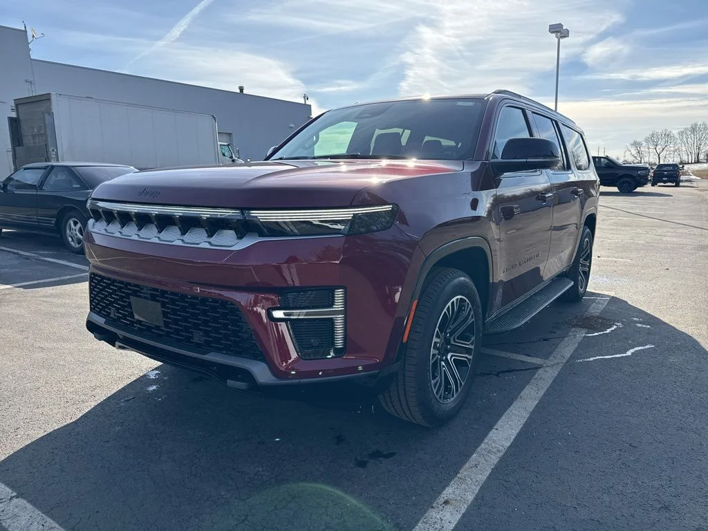 New 2026 Velvet Red Pearl-Coat Exterior Paint Jeep  image 3