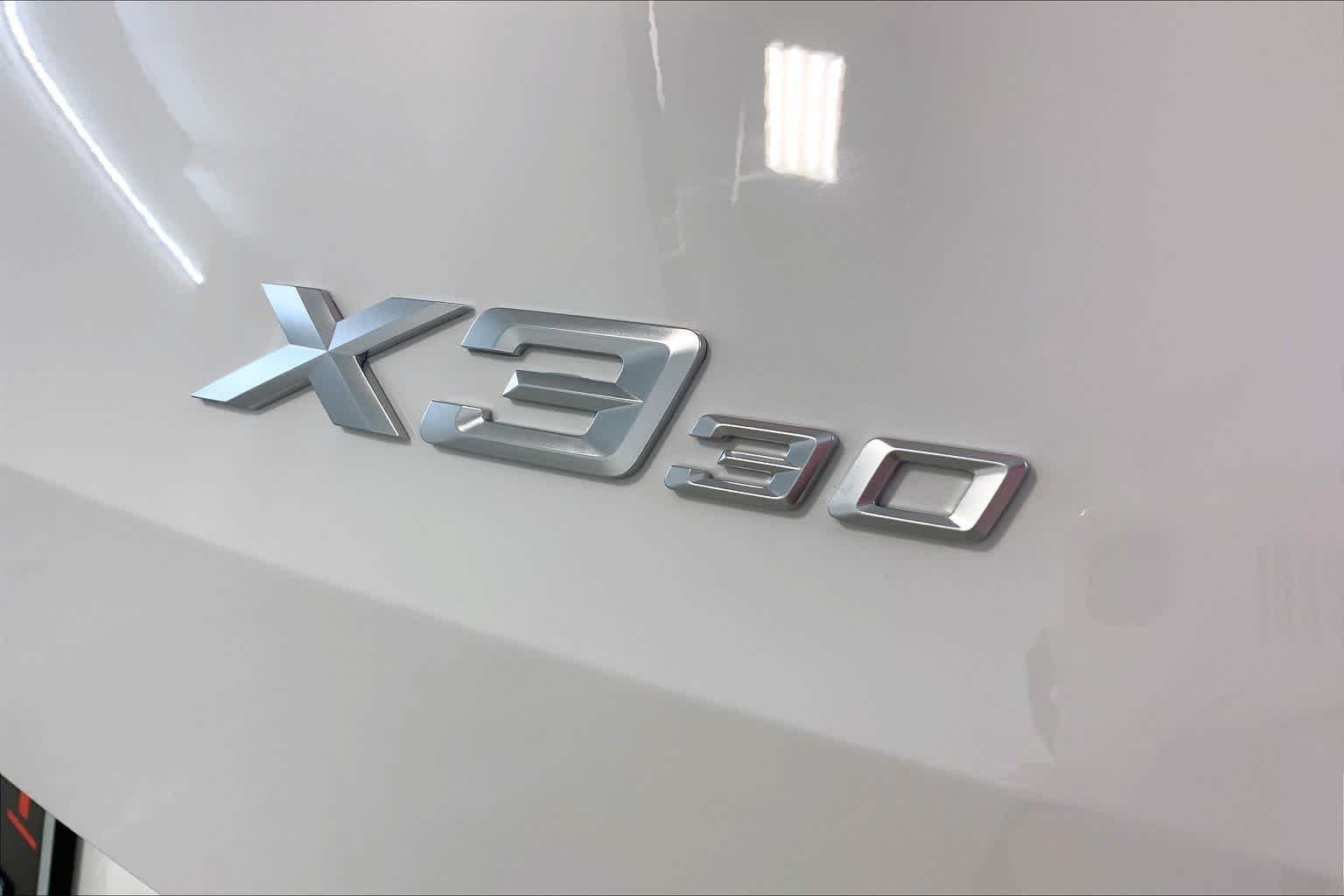 New 2026 Alpine White BMW 30 xDrive image 15