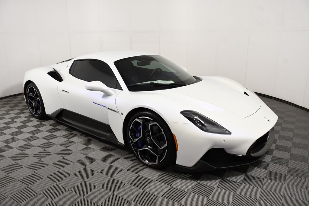 Used 2022 Bianco Audace Maserati Base image 8