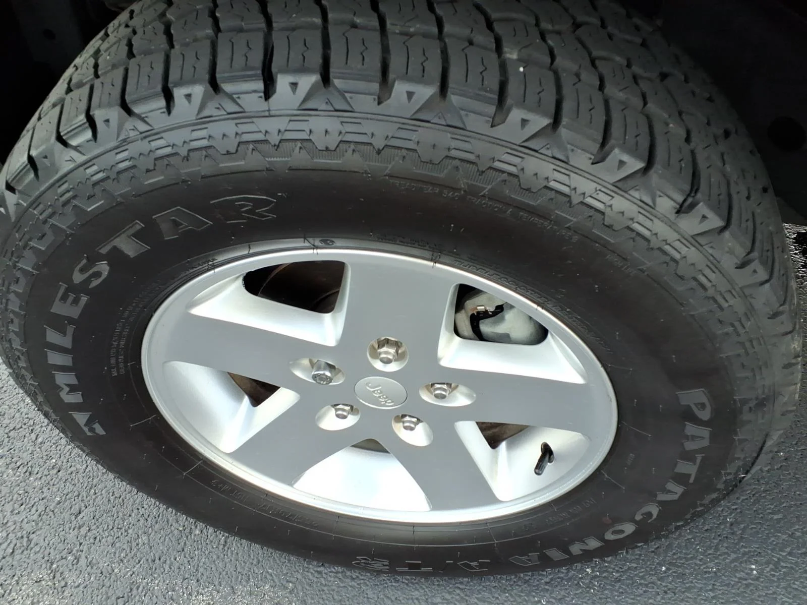 Used 2013 Billet Silver Metallic Clear Coat Jeep Sport image 14