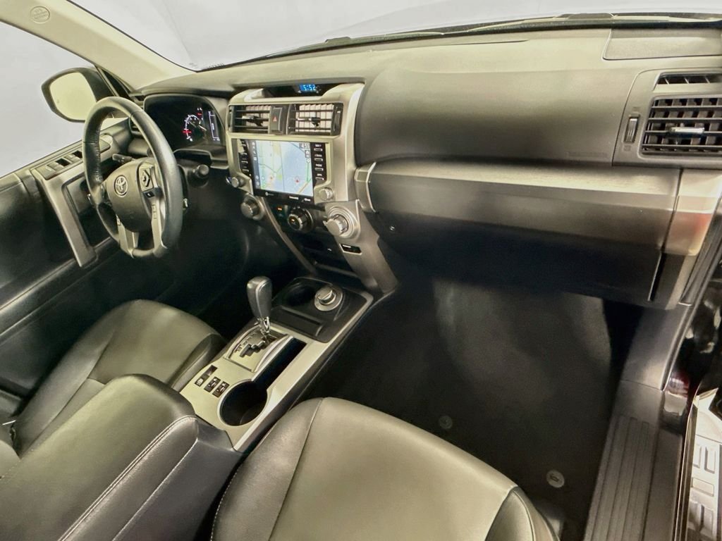 Used 2024 Midnight Black Metallic Toyota SR5 Premium image 29