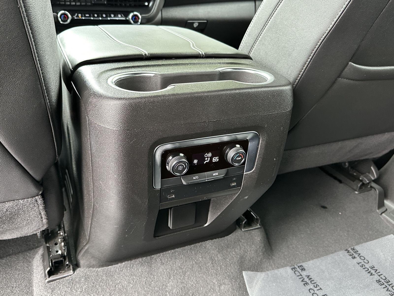 2026 Chevrolet Suburban Z71 - Photo 24