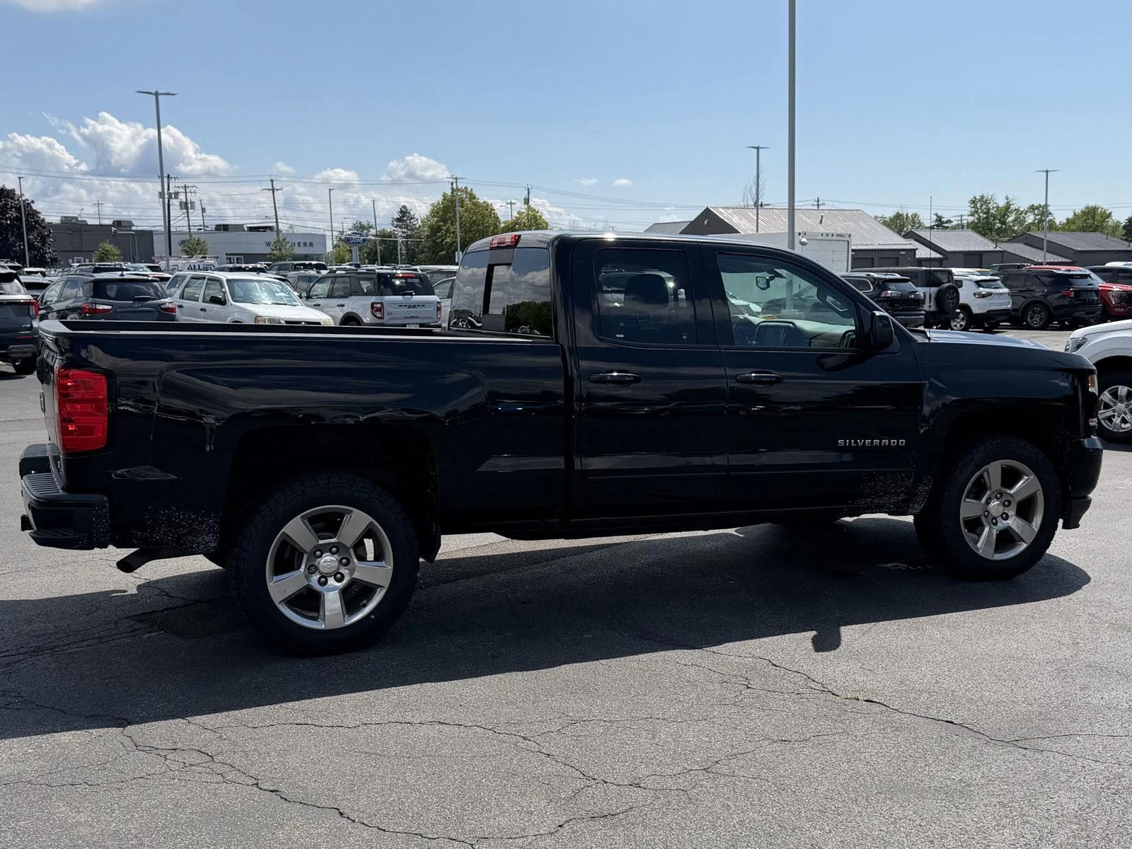 Used 2018 Black Chevrolet LT image 4