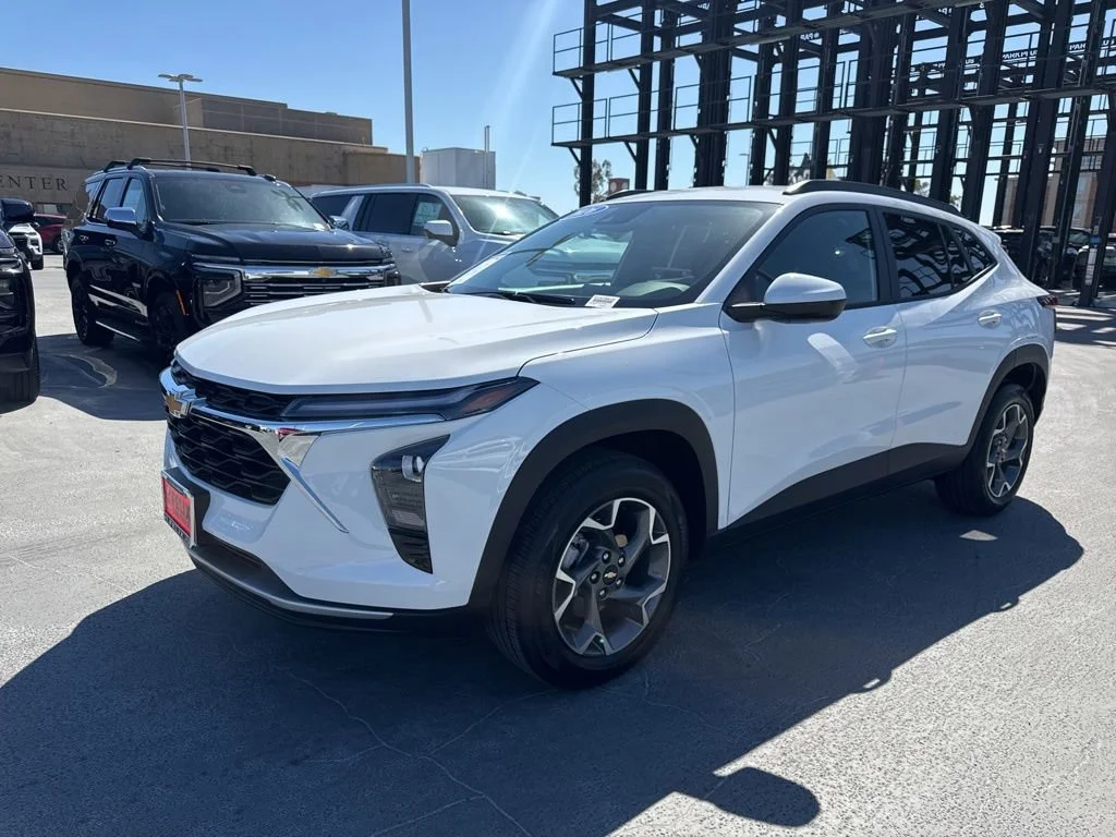 2026 Chevrolet Trax LT's photo