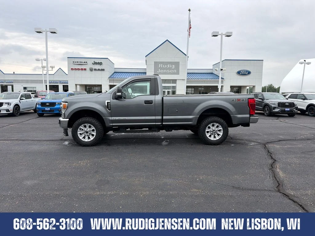Used 2022 Gray Ford XLT image 2