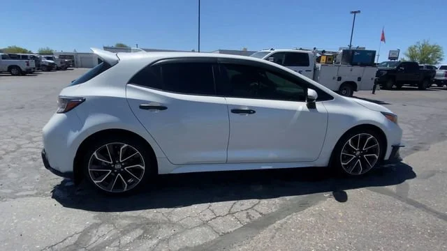 Used 2019 Blizzard Pearl Toyota SE image 9