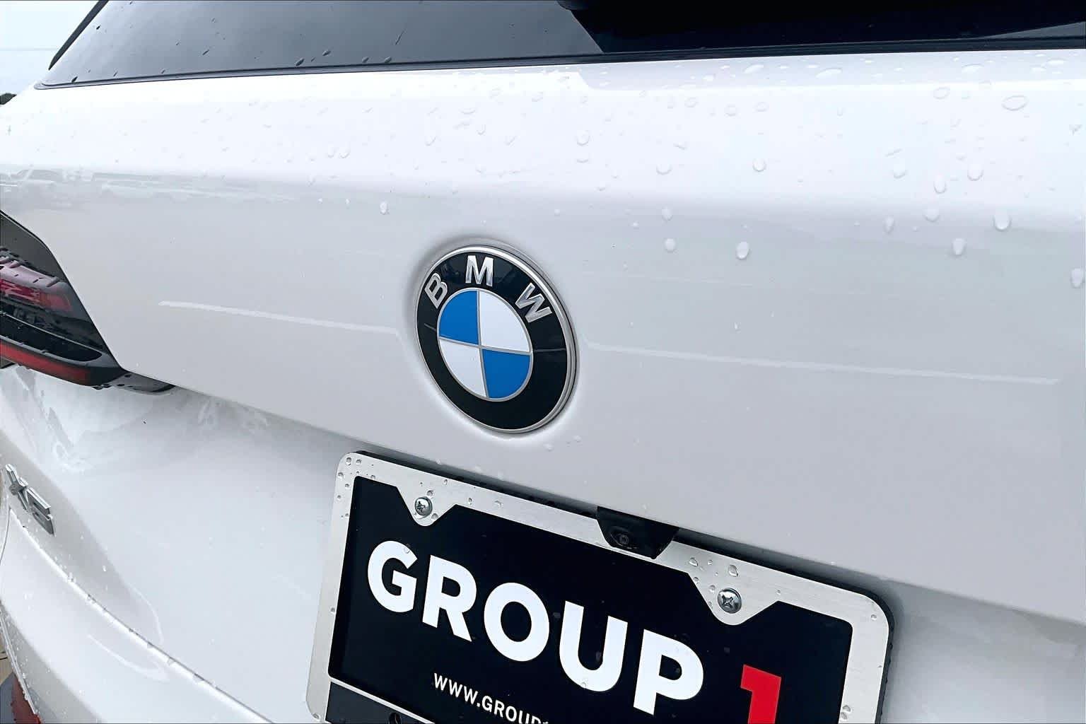 Used 2026 Alpine White BMW sDrive40i image 29