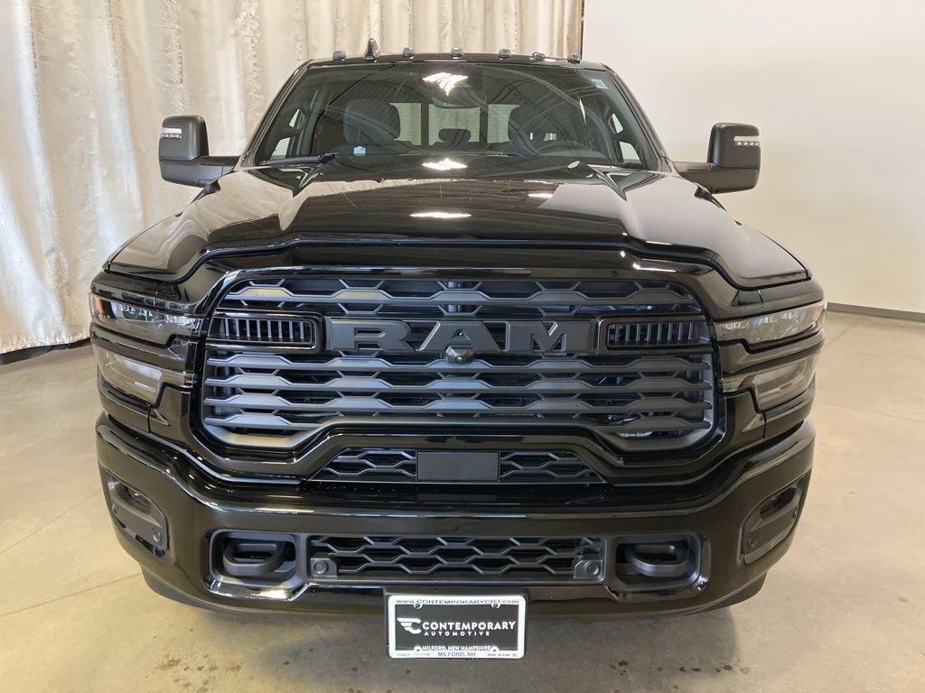New 2026 Diamond Black Crystal Pearl-Coat Exterior Paint RAM Big Horn image 17