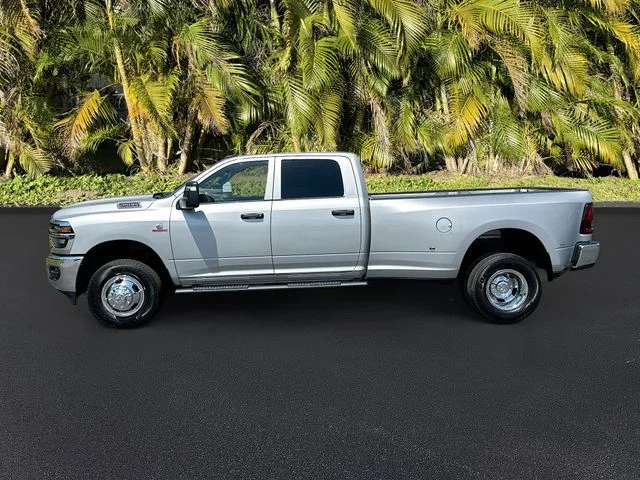 New 2026 Silver-Zynith Exterior Paint RAM Tradesman image 2