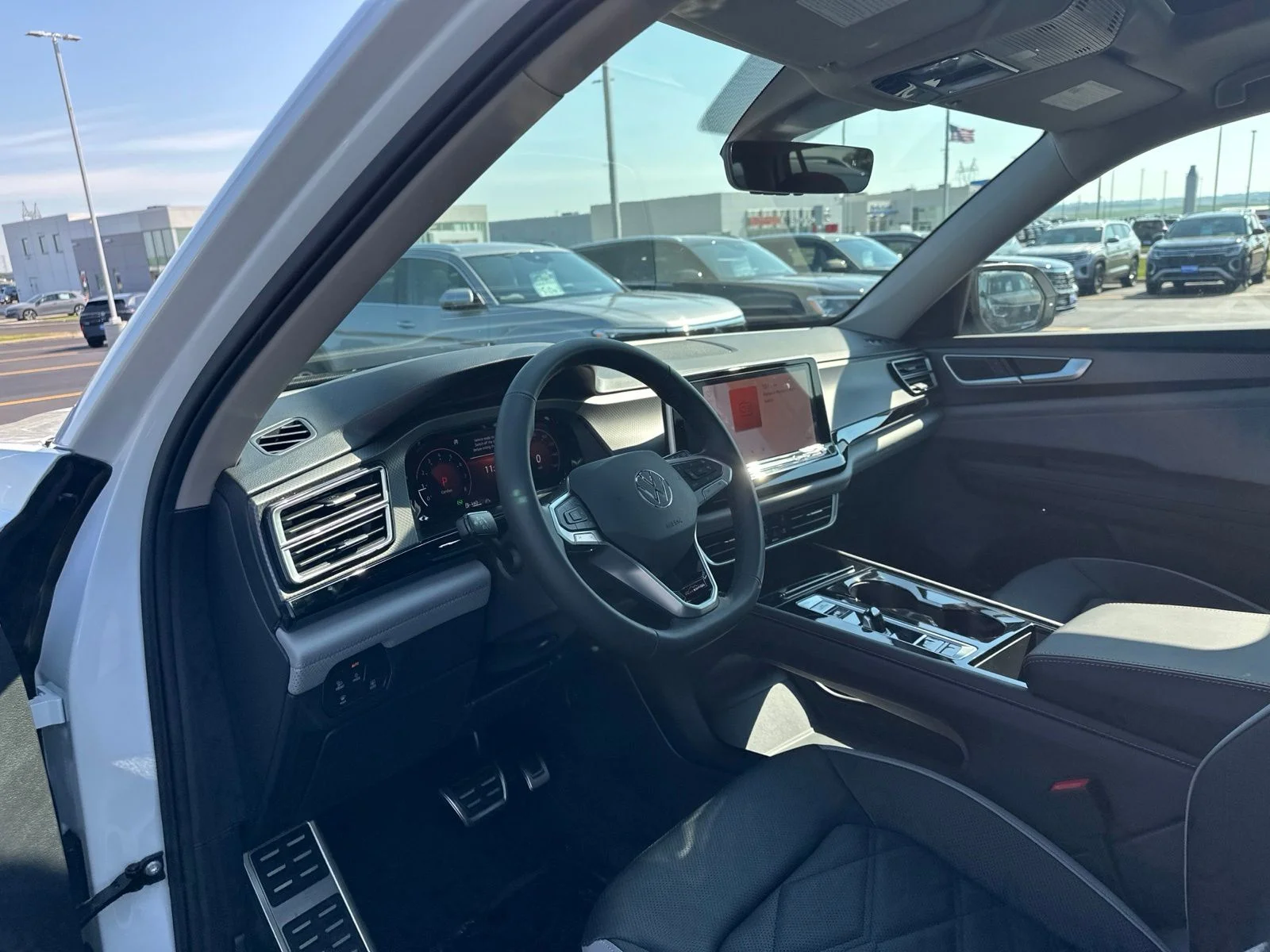 New 2026 White/off-white Volkswagen 2.0T Peak Edition image 12
