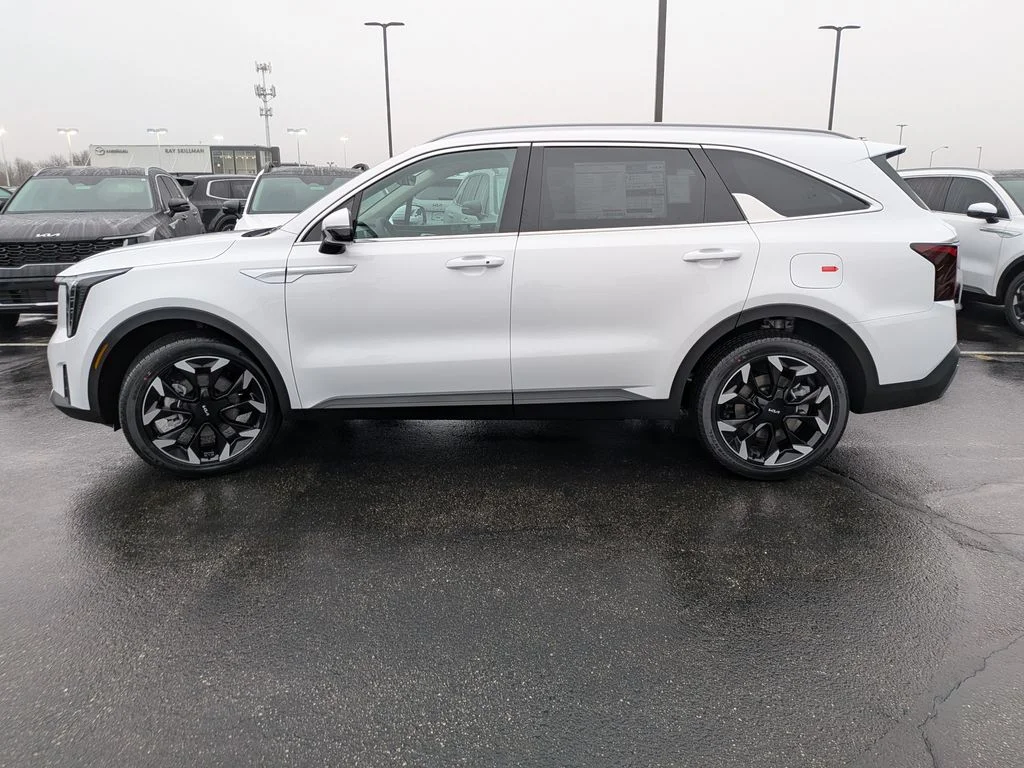 New 2026 White Pearl Kia EX image 4