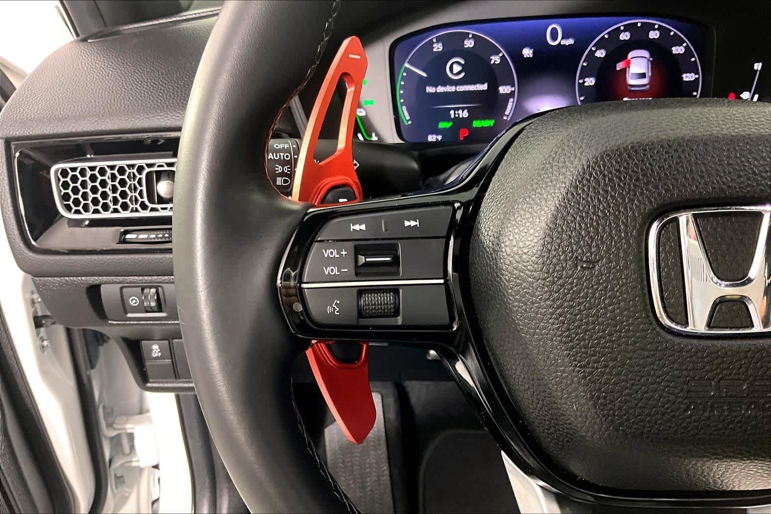 Used 2025 Platinum White Pearl Honda Sport Touring image 23