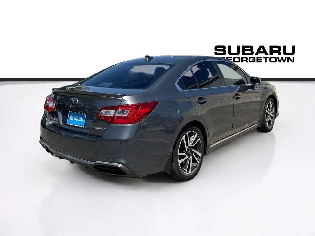 Used 2018 Gray Subaru 2.5i image 8
