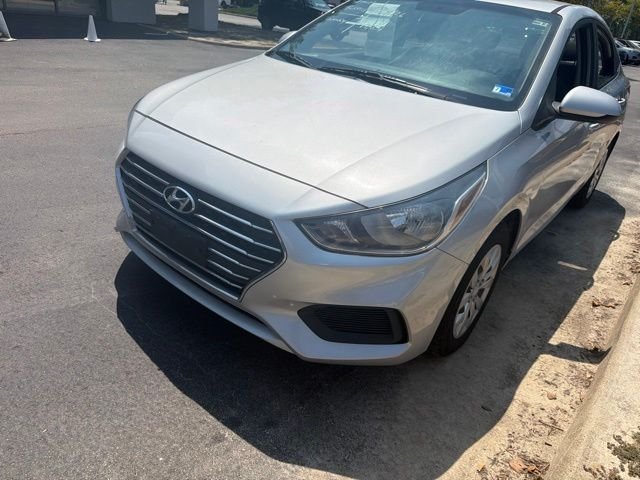 Used 2020 Olympus Silver Metallic Hyundai SE image 4