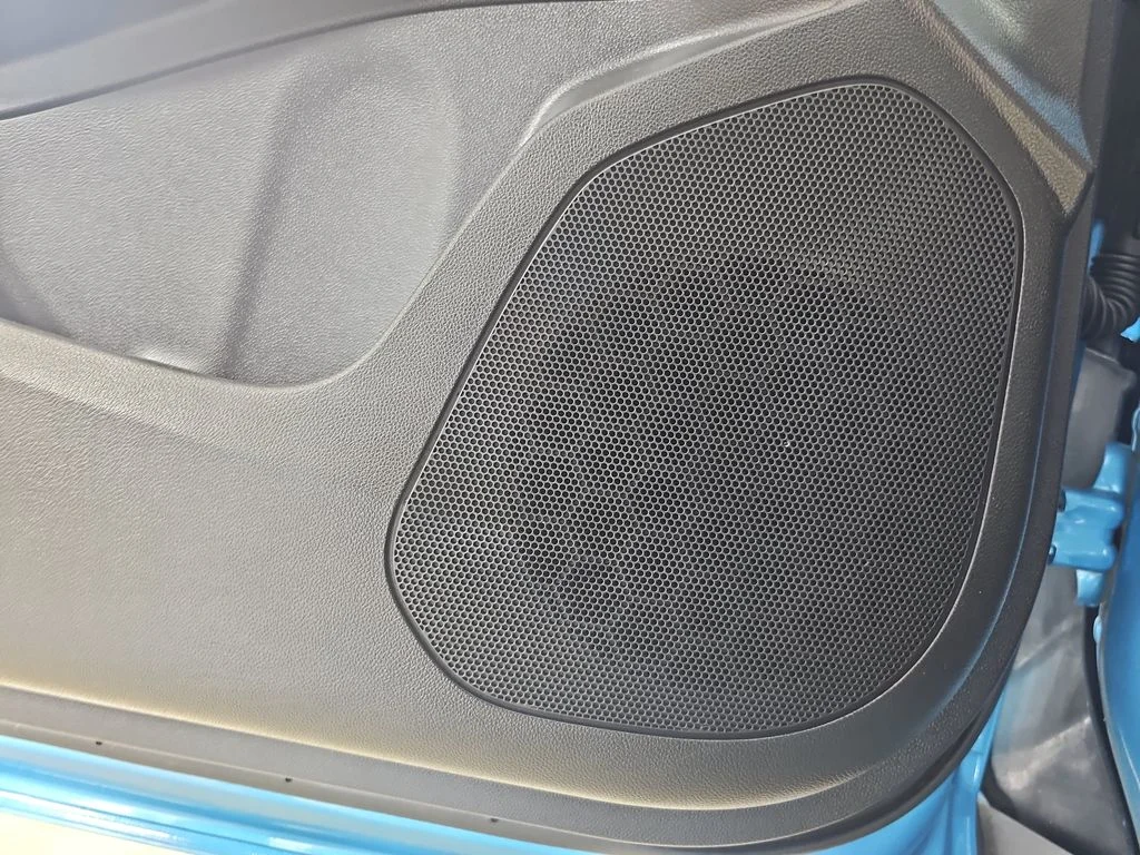 Certified Used 2025 Blue Chevrolet ACTIV image 32