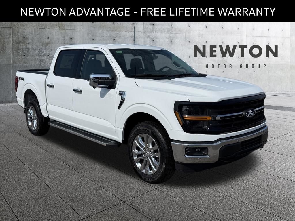 New 2026 Oxford White Ford XLT image 1