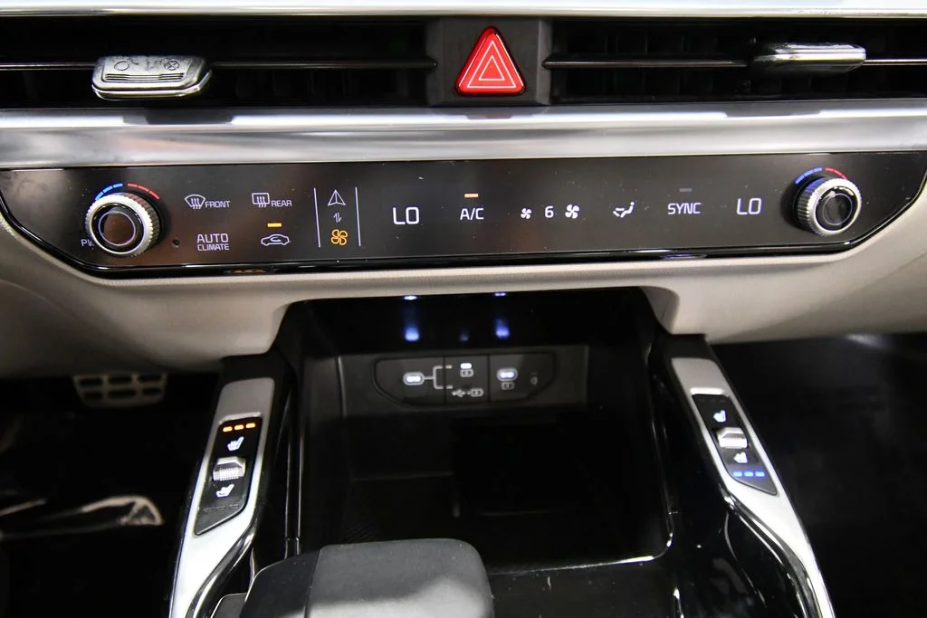 Certified Used 2025 Gray Kia X-Line SX image 27