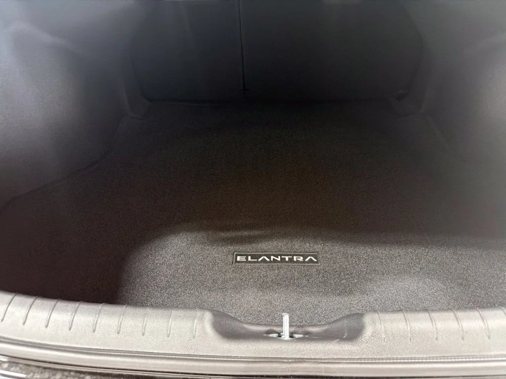 New 2026 Abyss Black Hyundai SEL Sport image 9