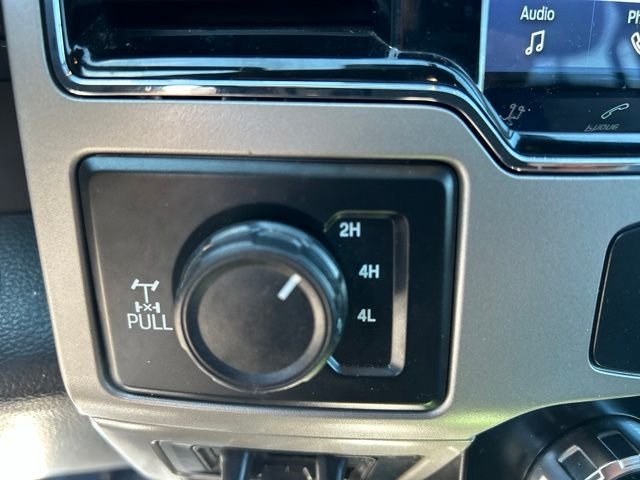 Used 2022 Red Metallic Ford Lariat image 26