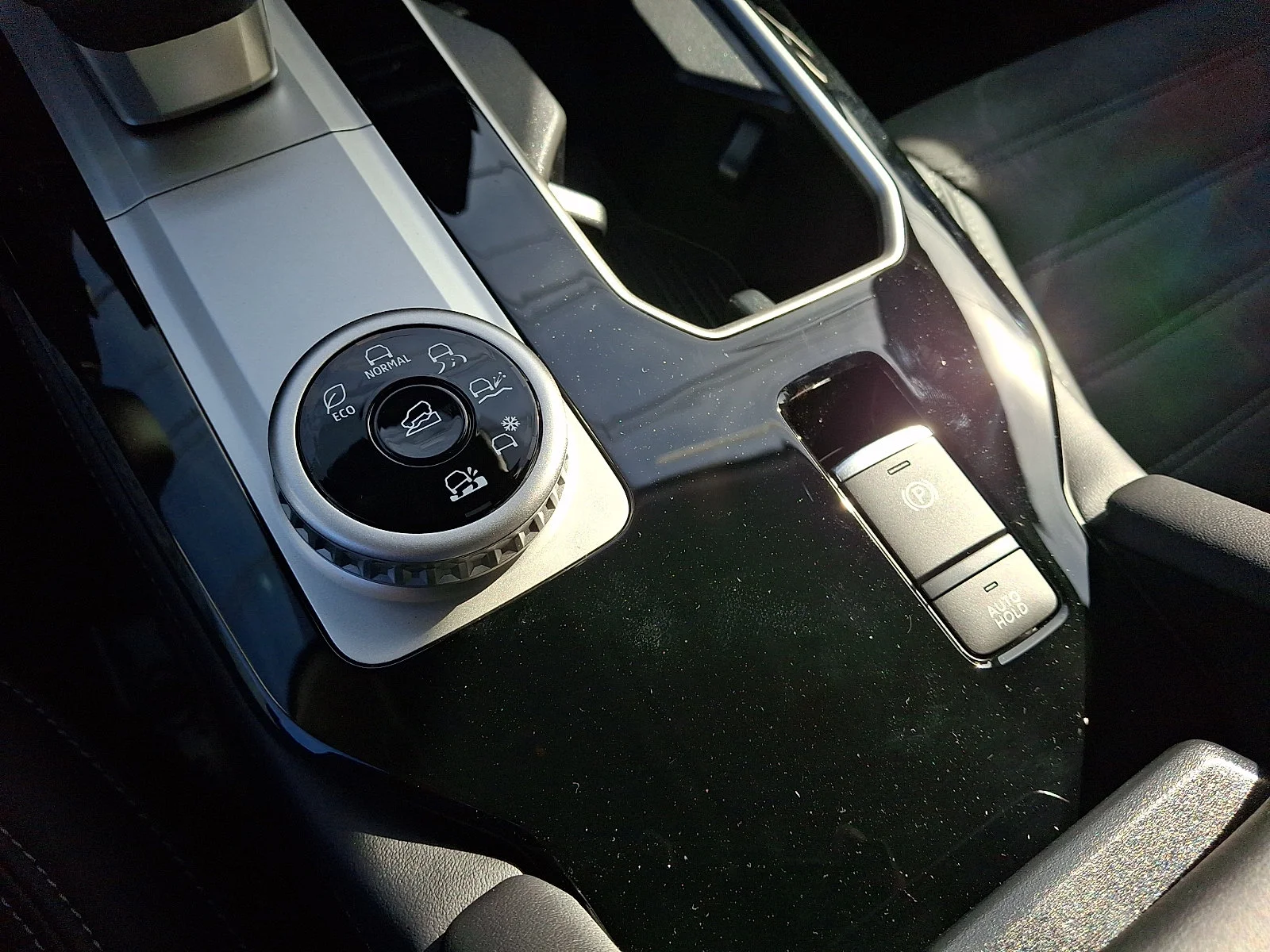 New 2026 Gray Mitsubishi SE image 21