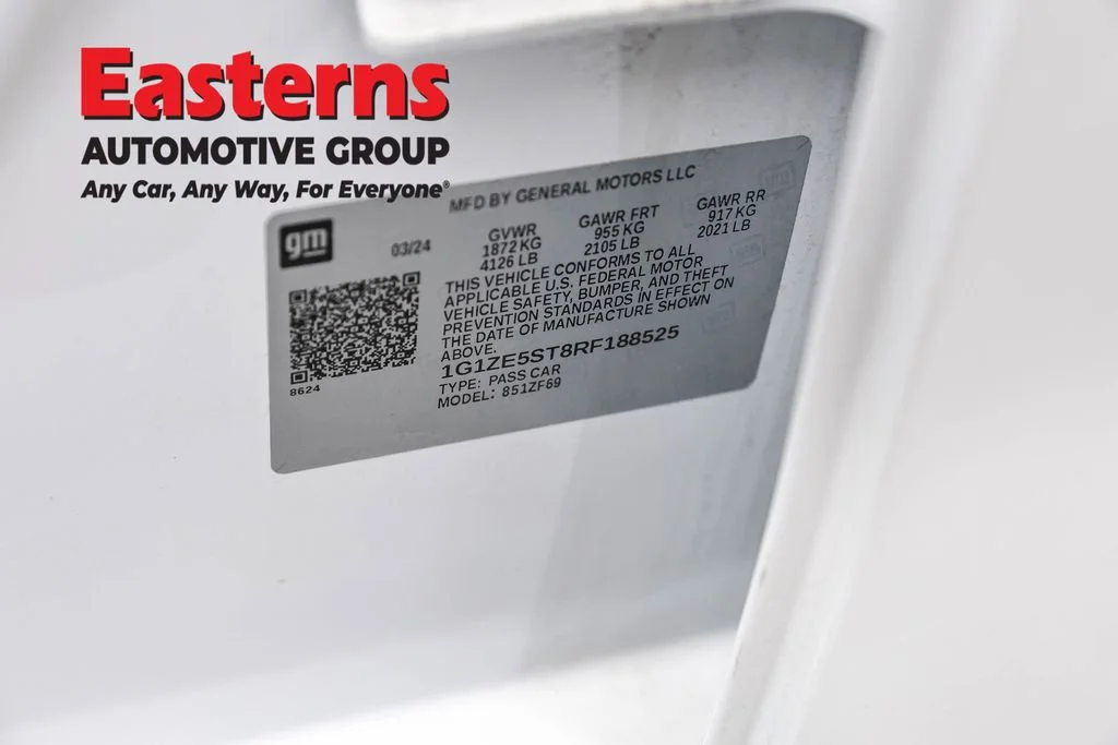 Used 2024 White Chevrolet LT image 37