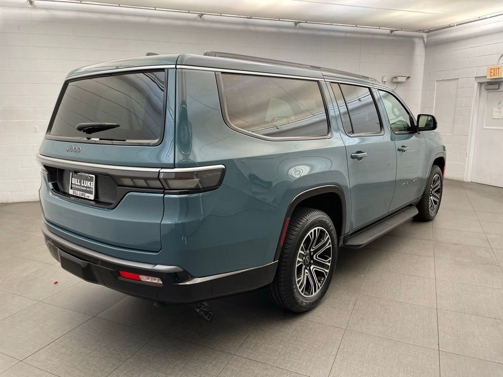 New 2026 Steel Blue Exterior Paint Jeep  image 4