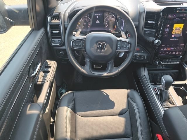 New 2026 Diamond Black Crystal Pearl-Coat Exterior Paint RAM RHO image 5