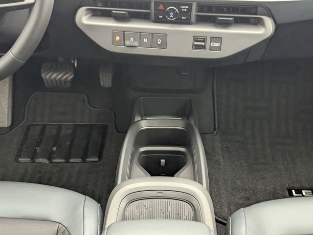 New 2026 Everest White Pearl TriCoat / Super Black Two-tone Nissan Platinum+ image 18