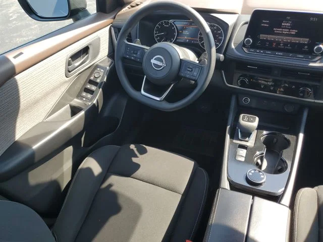 Used 2023 Gray Nissan S image 14