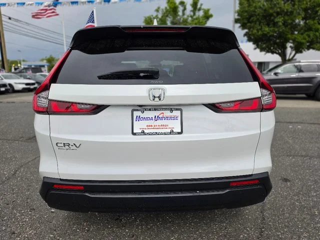 Certified Used 2024 Lunar Silver Metallic Honda EX image 4