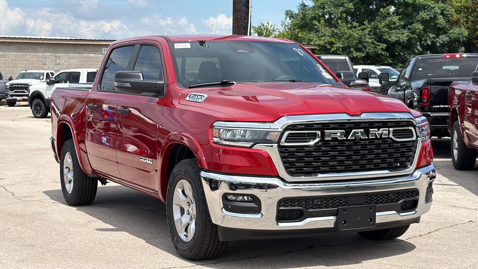 New 2026 Molten Red Pearl-Coat Exterior Paint RAM Lone Star image 3
