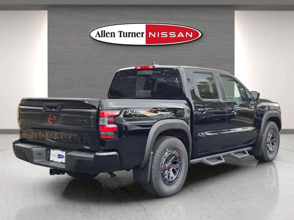 2026 Nissan Frontier PRO-X - Photo 6