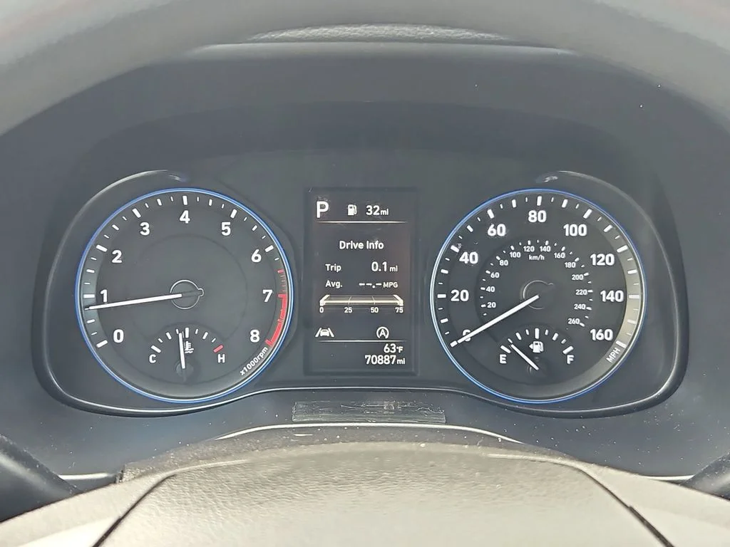 Used 2023 Lunar White Hyundai SEL image 15