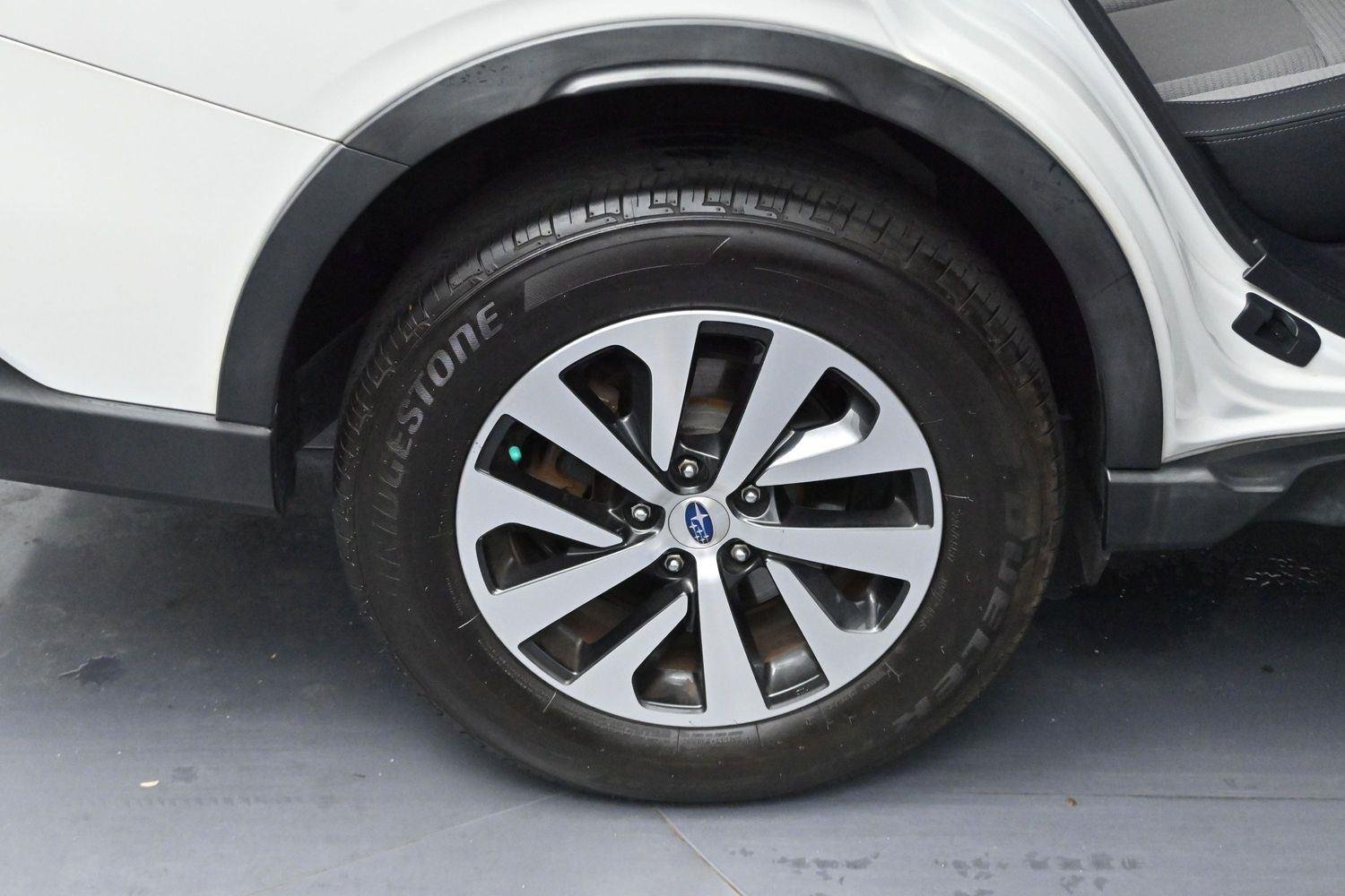 Used 2020 Crystal White Pearl Subaru Premium image 31