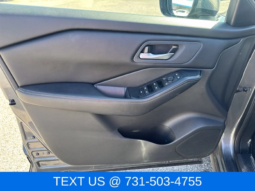 Used 2025 Gray Nissan SV image 11