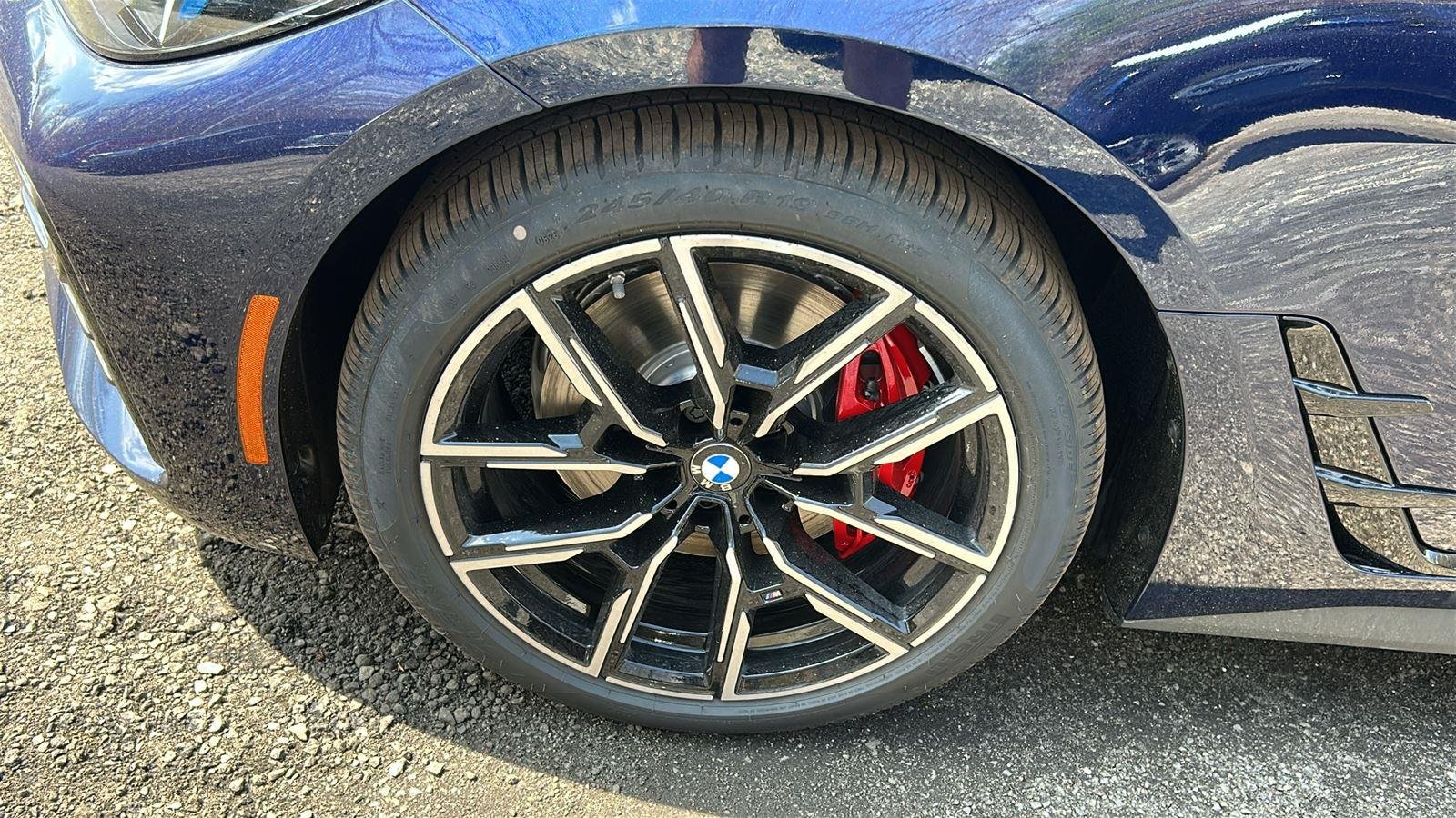 New 2026 Tanzanite Blue II Metallic BMW xDrive40 image 8