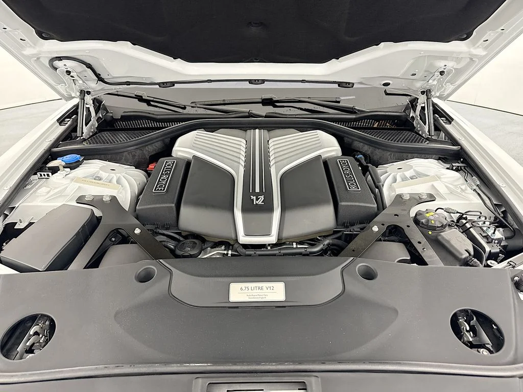 Used 2022 White Rolls-Royce  image 31